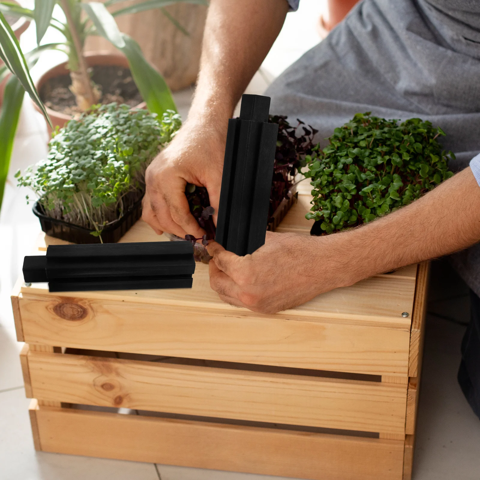 Plastic Planter Risers 8Pcs Raised Bed Legs Garden Planter Base Outdoor Planting Box Stands Elevation Feet DIY Gardening