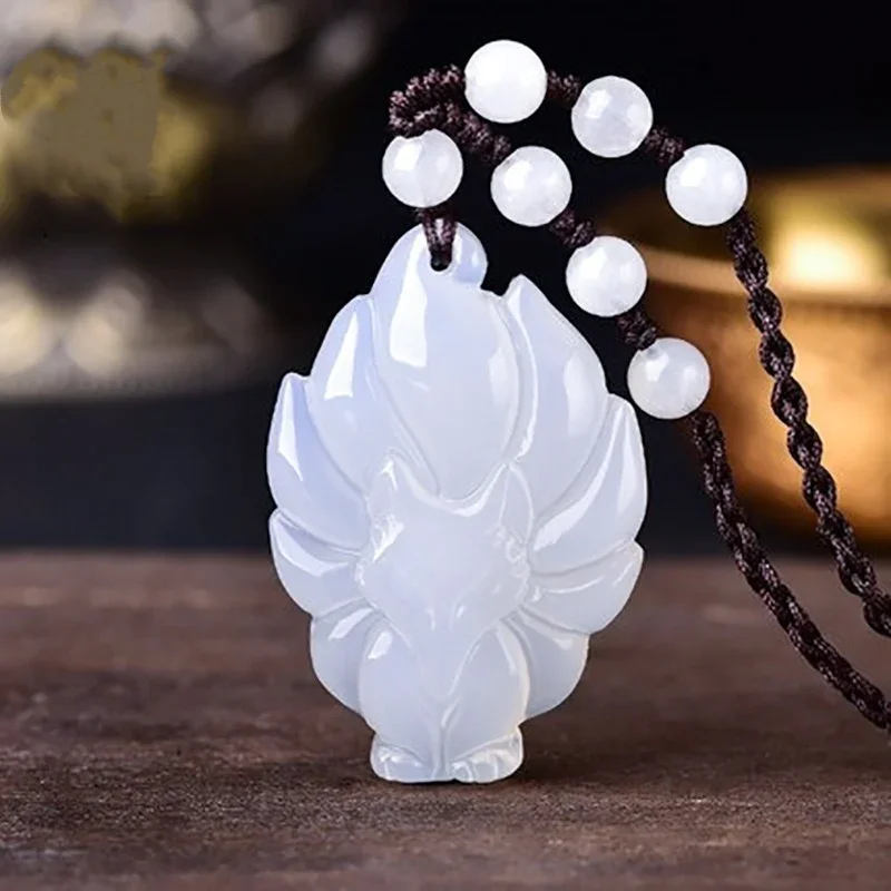 Natural Green Agate Chalcedony Hand-carved Nine-tailed Fox Pendant Fashion Boutique Jewelry Men Women Fox Sweater Chain