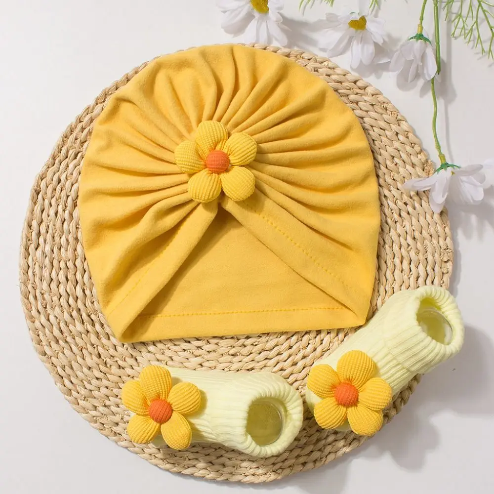 Sweet Big Flower Baby Hat Socks Set Soft Knit Non-Slip Newborn Hat with Socks Comfortable Breathable Toddler Kids Turban