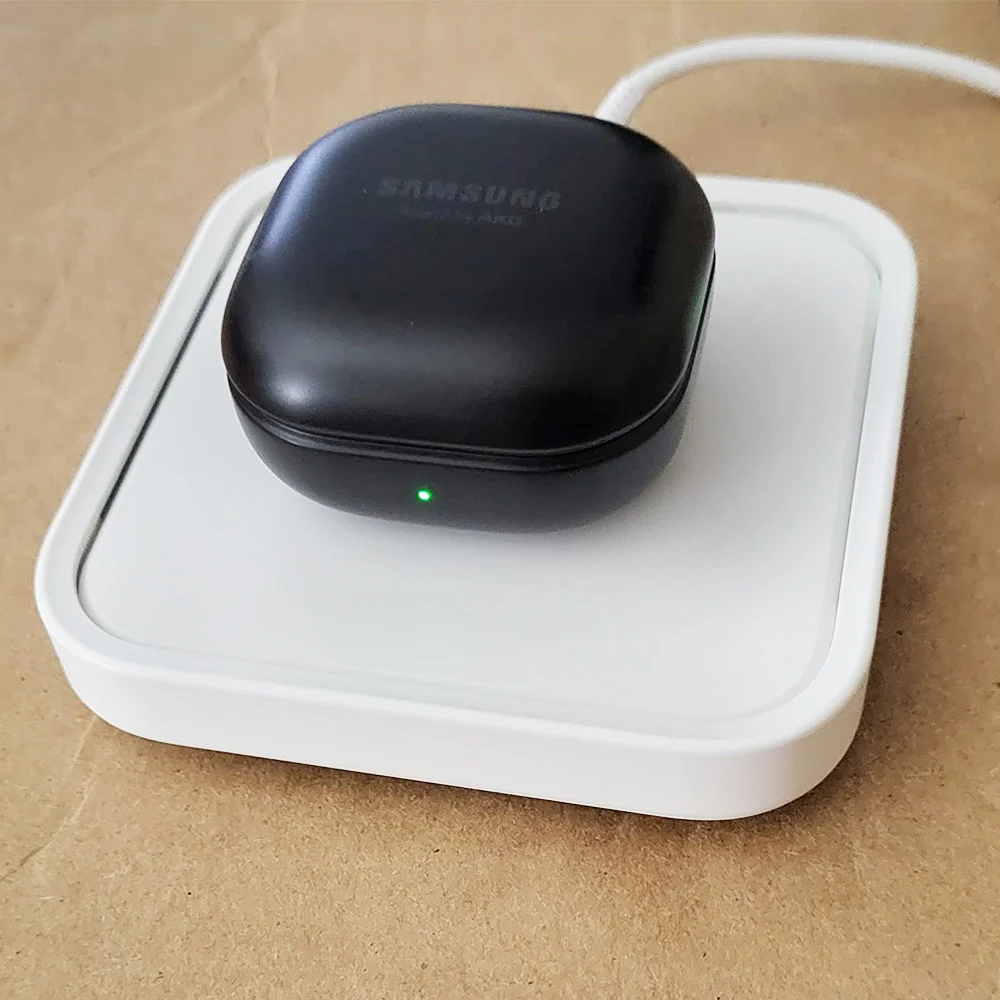 Wireless Charger Pad for iPhone 17.16.15.14 Samsung Xiaomi Phone Chargers Induction Fast Charging Dock Station