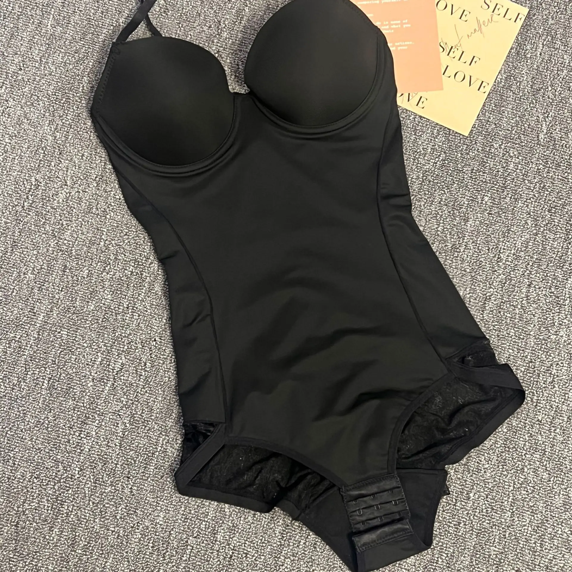 Women's Seamless Lace Bodysuit Shapewear with Built-in Bra, Tummy Control Butt Lifting Postpartum Body Shaper for Women